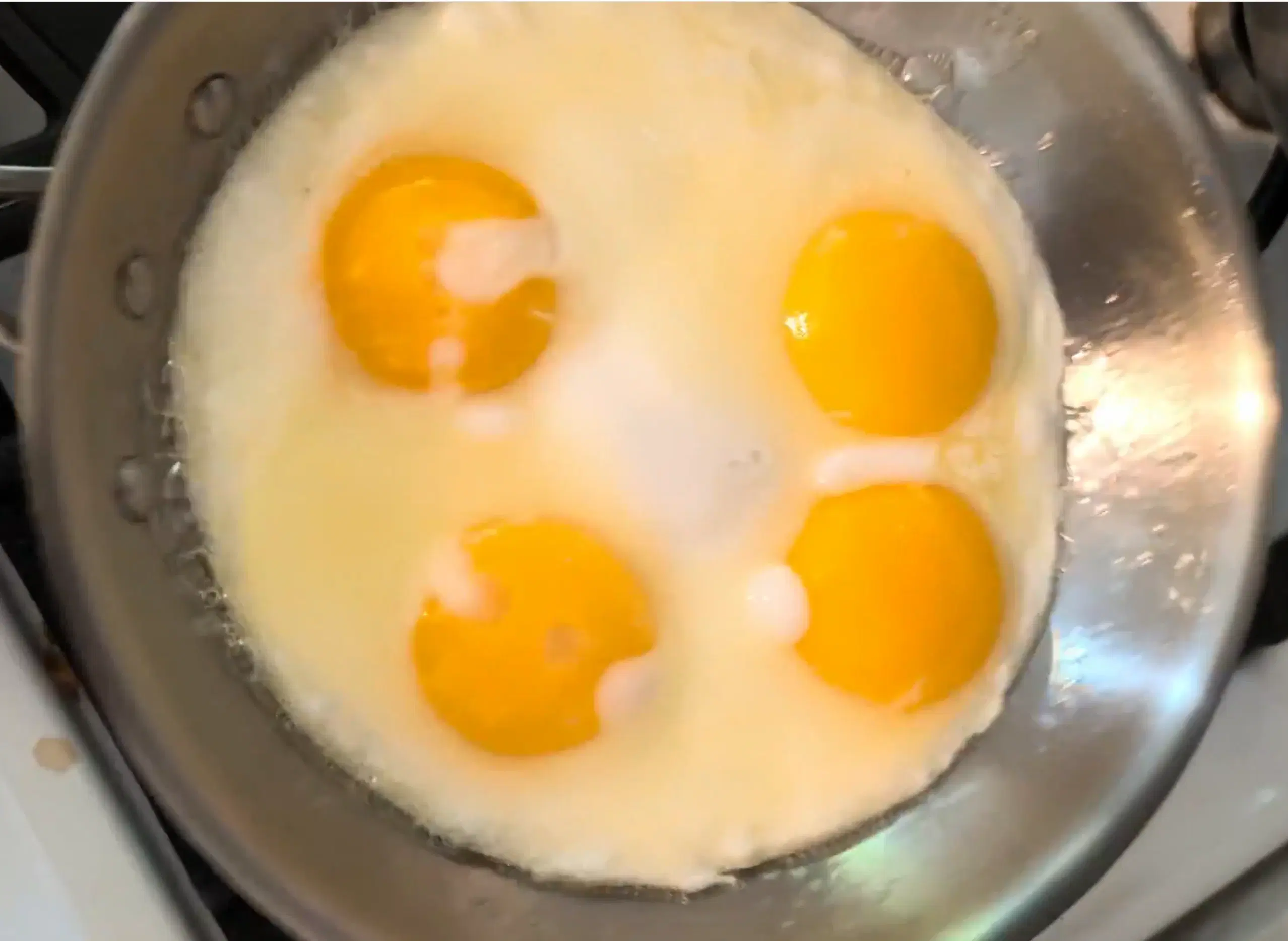 I Finally Figured Out How to Make Stainless Steel Work for Eggs